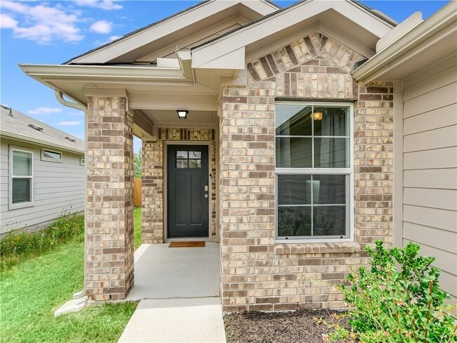 Foto del edificio - 13810 Levy Ln