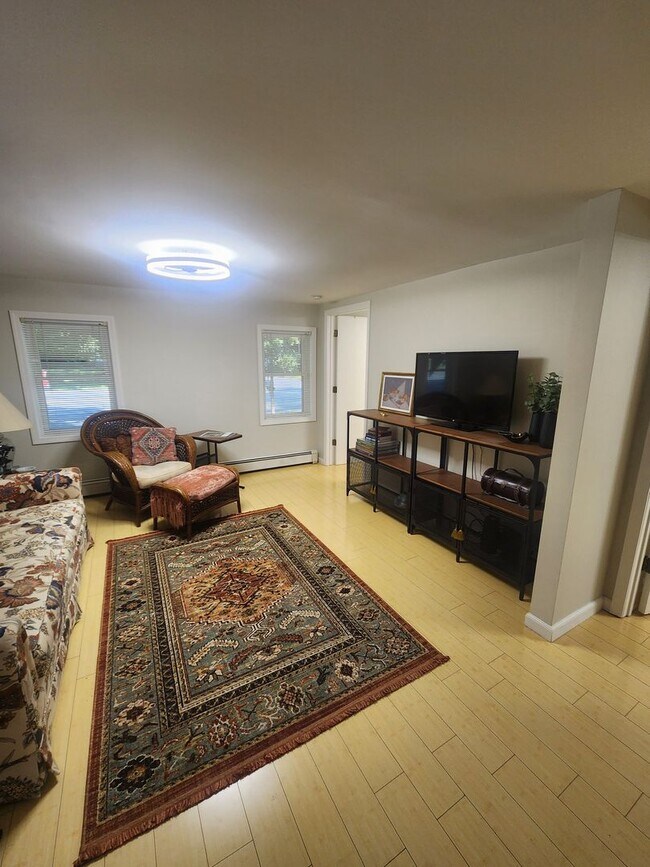 Foto del edificio - 7017 Quaker Rd