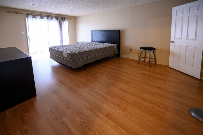 Photo - 4 Rutgers Dr Townhome