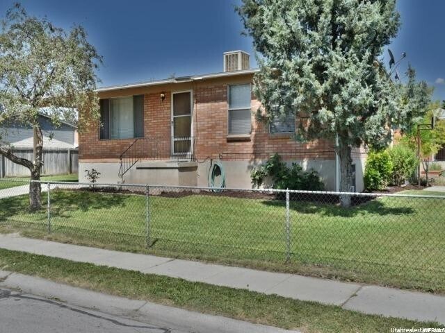 Foto principal - 8177 Darin St