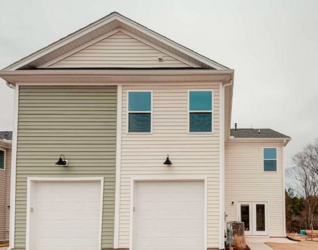 Building Photo - 1001 Myers Point Dr