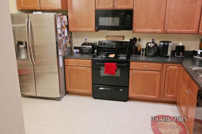 Foto del edificio - 2452 N Berkshire Rd