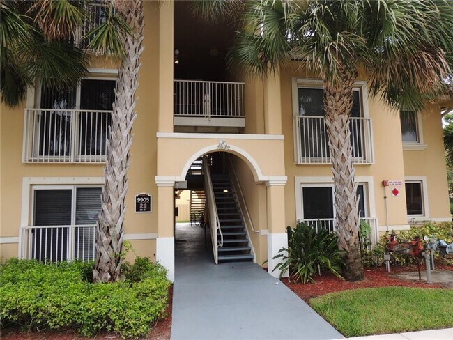 Foto del edificio - 9905 Westwood Dr