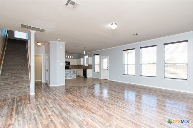 Foto del edificio - 413 E Orion Dr