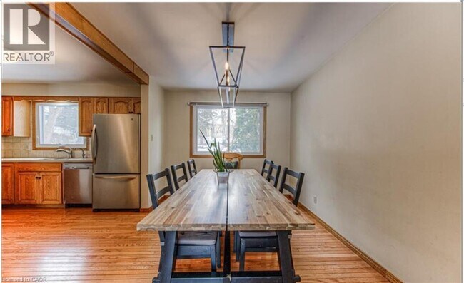 Building Photo - 110 Wren Pl