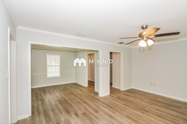 Building Photo - 3 br, 2 bath House - 6868 Rockbrook Dr