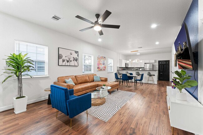 Building Photo - 5009 Mallow St