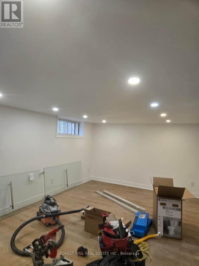 Building Photo - 52 Inniswood Dr