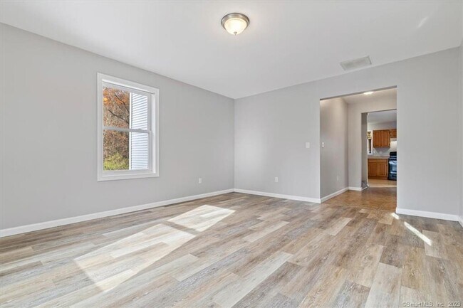 Building Photo - 1552 CT-32