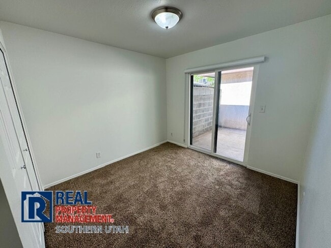 Building Photo - Condo in Downtown St George