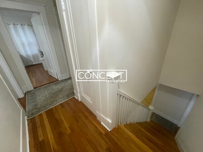 Foto del edificio - 2084 Washington St