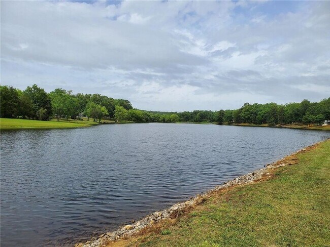 Foto del edificio - STE GENEVIEVE - Private Cottage with Lake ...
