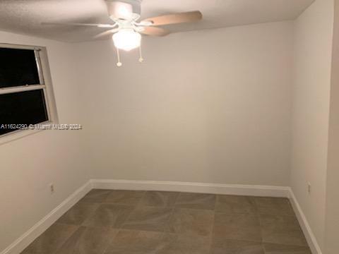 Foto del edificio - 860 NW 108th St