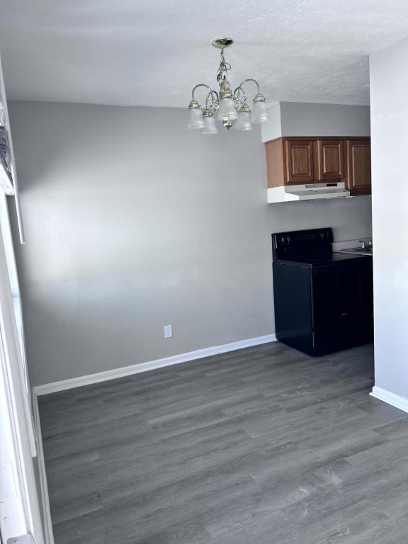 Foto del edificio - 911 W McKay Rd