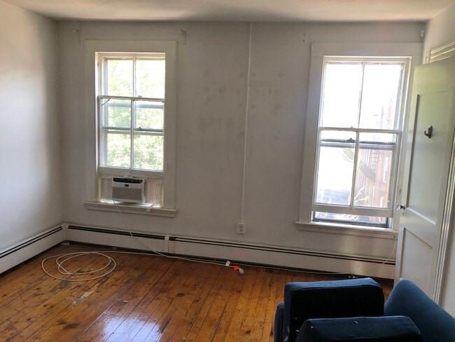 Building Photo - 204 Wooster St