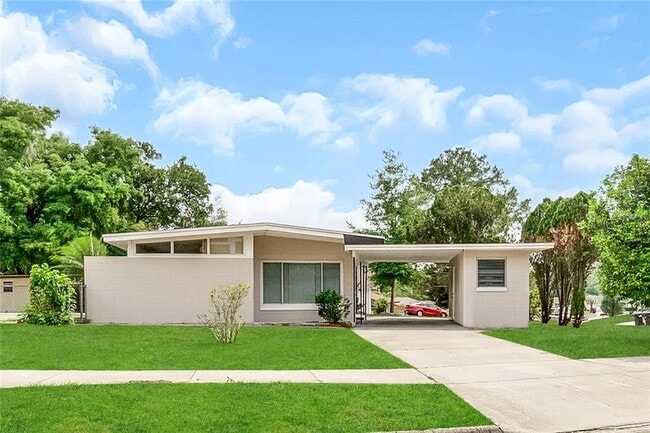 Building Photo - 5815 Harrington Dr