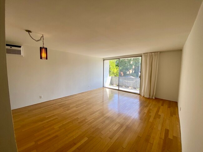 Foto del edificio - 1837 N Wilton Pl