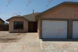 Building Photo - 901 Stanton Pl
