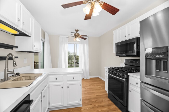 Building Photo - 7010 Brighton Ct