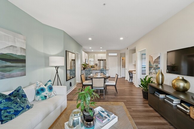 Building Photo - Park Sierra