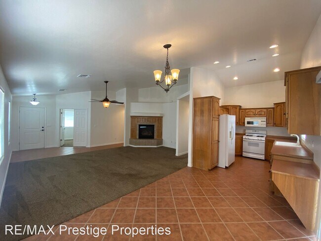 Building Photo - 2 br, 2 bath House - 2641 Superba