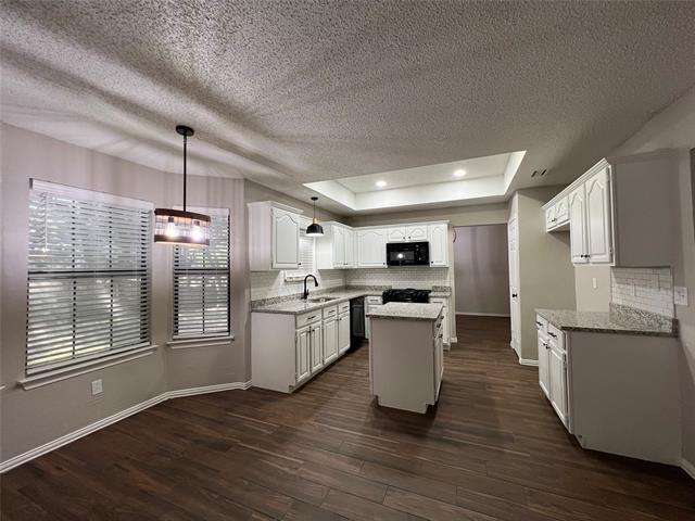 Primary Photo - 1217 Sandhurst Ct