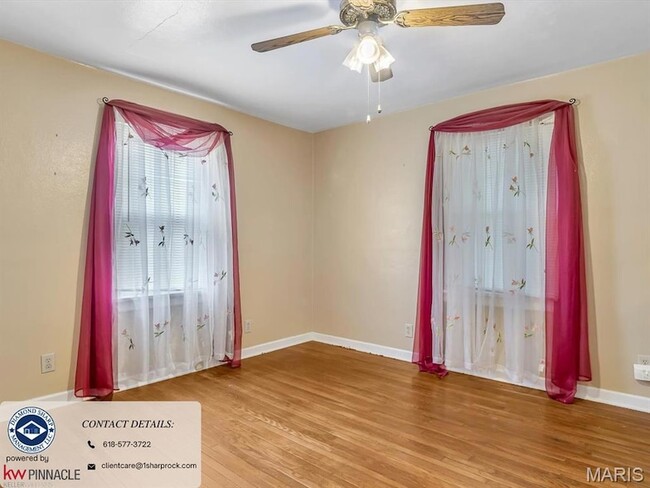 Photo - 216 S Chestnut St House