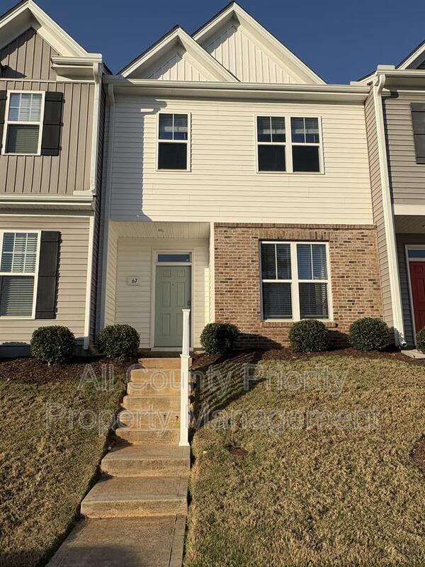 Building Photo - 67 Blakely St