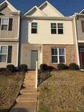 Building Photo - 67 Blakely St