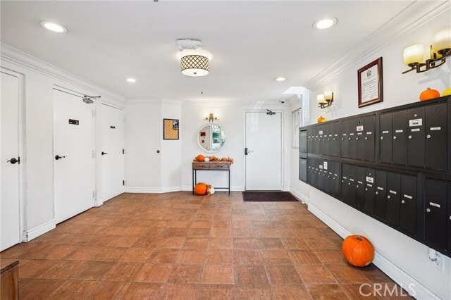 Building Photo - 11162 Camarillo St