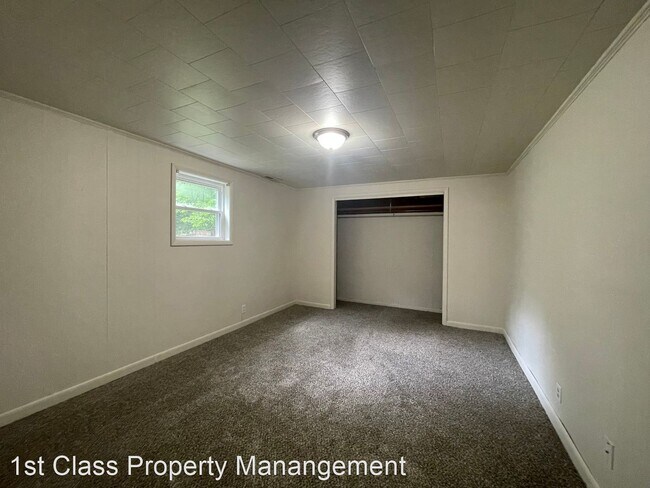 Building Photo - 3 br, 2 bath House - 1417 Mill St