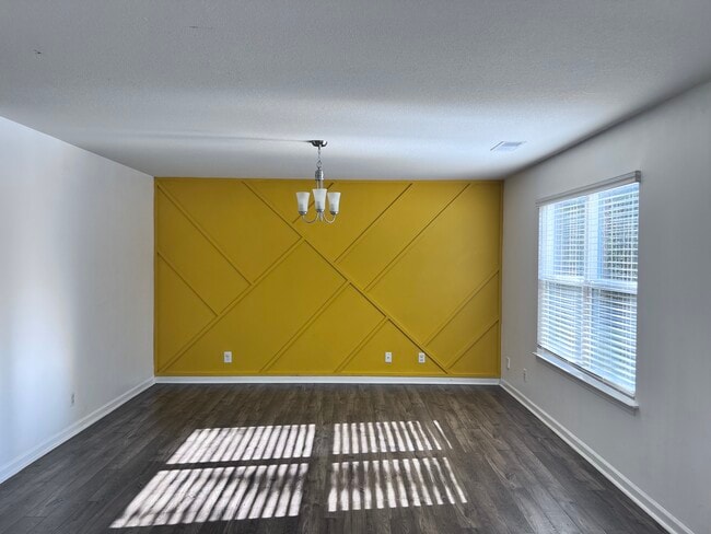 Photo - 1610 River Poppy Road House