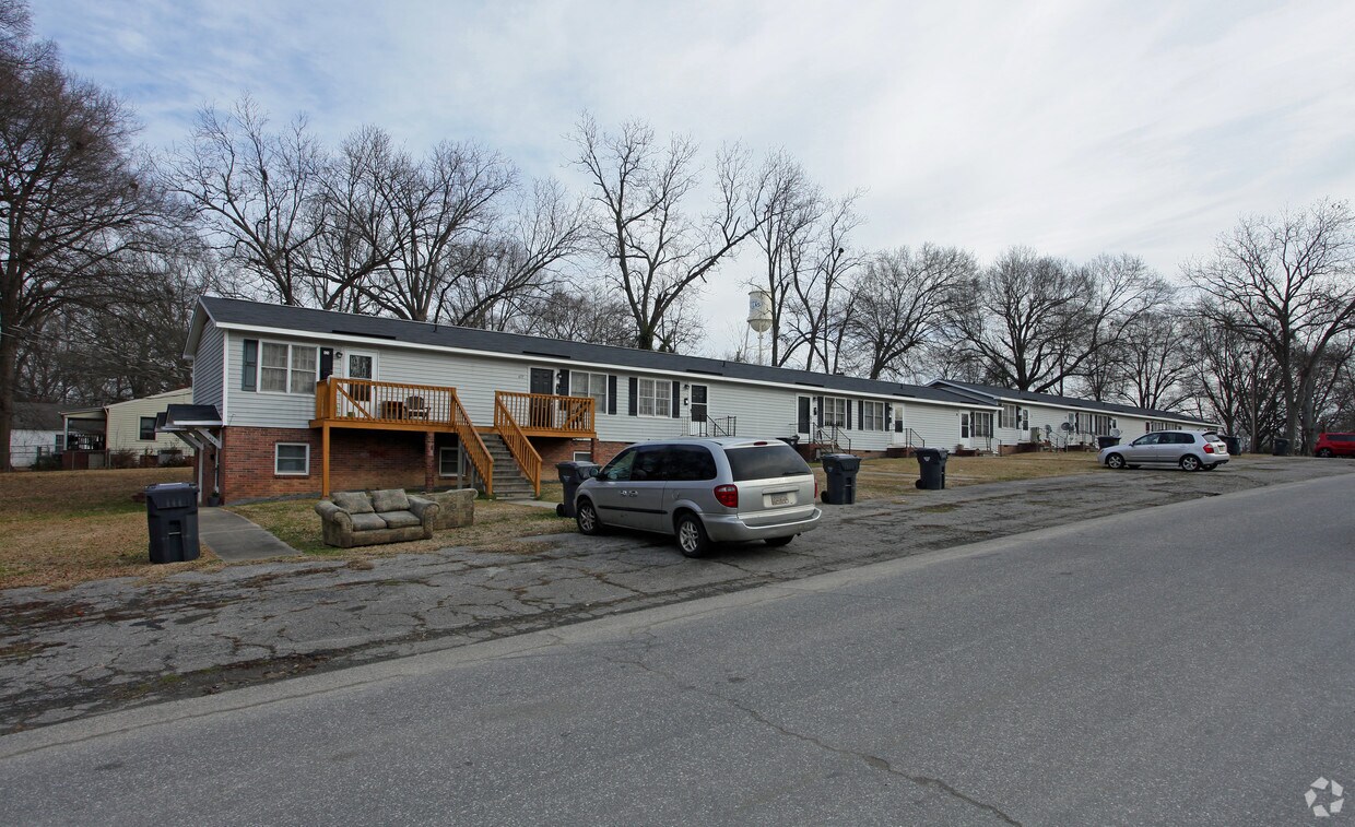 Building Photo - Duke Wellman Apartments
