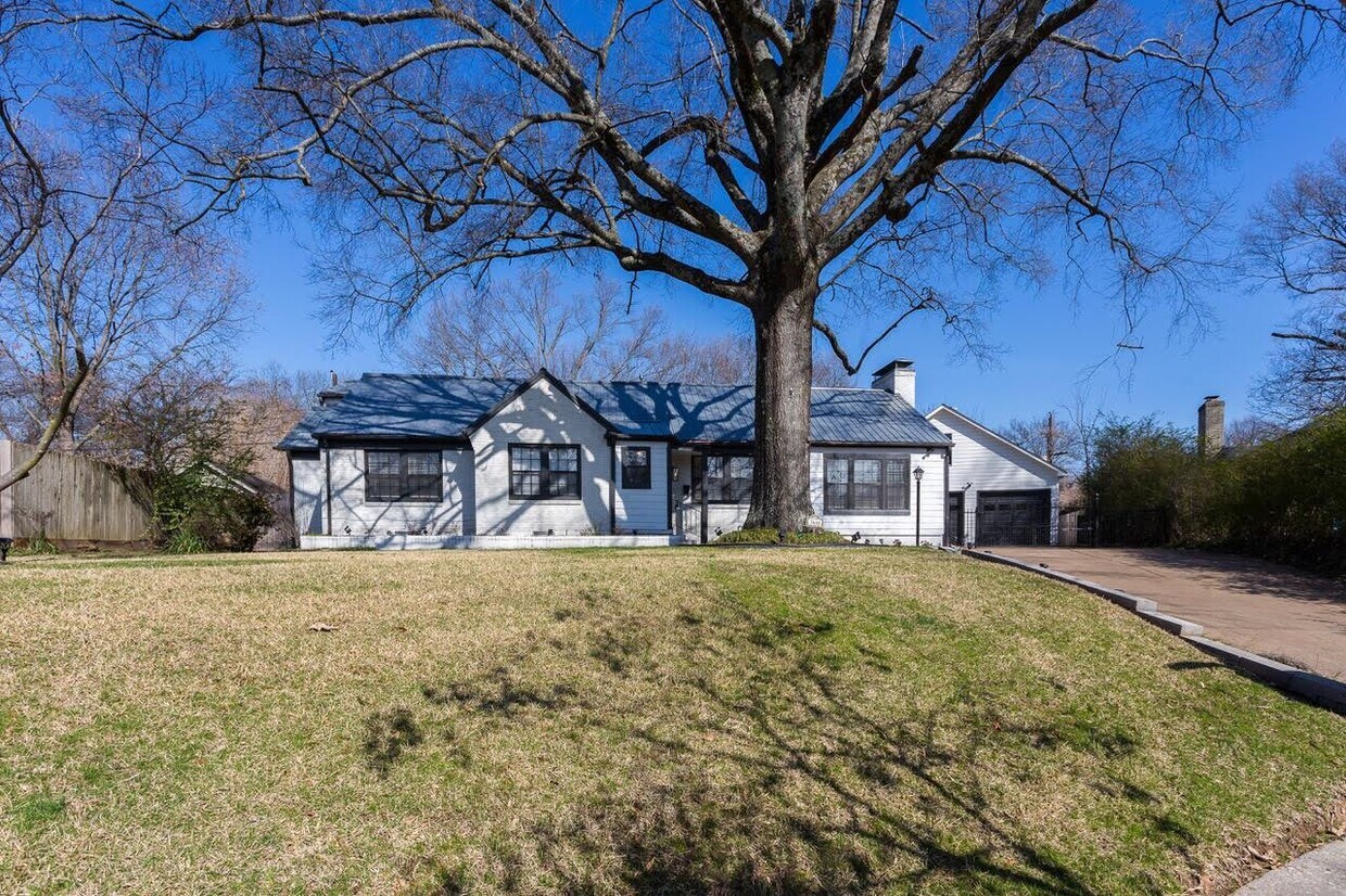 Primary Photo - 3668 Aurora Cir