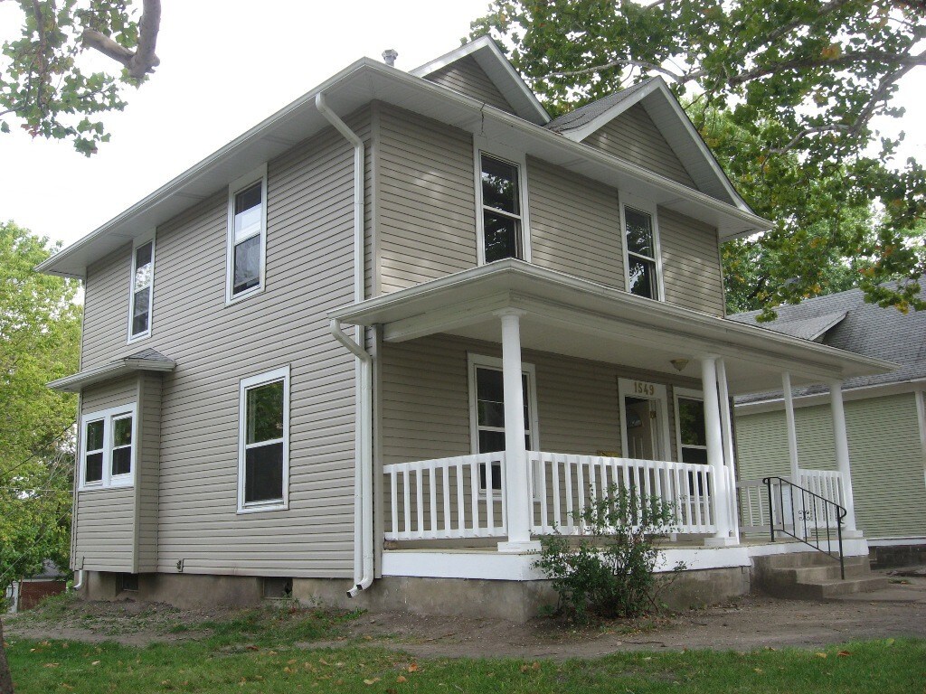 1549 17th St, Des Moines, IA 50314 House for Rent in Des Moines, IA