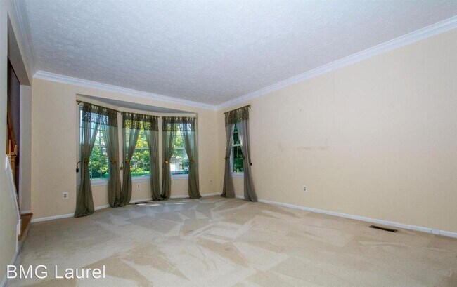 Building Photo - 4 br, 3.5 bath House - 7883 Rockburn Dr