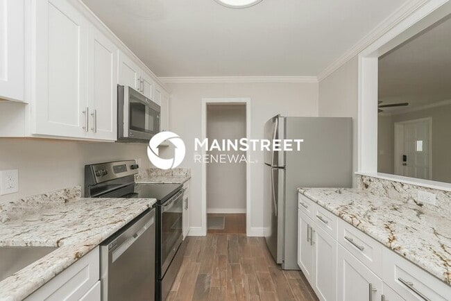 Building Photo - 3 Bedroom Pet-Friendly Home in LAKELAND, F...