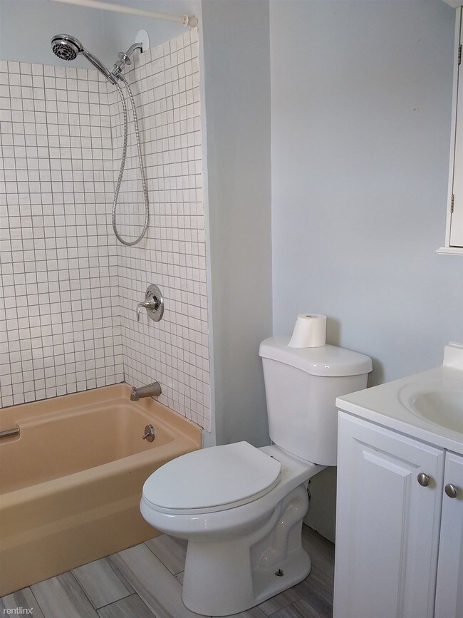 Foto del edificio - 3 br, 1 bath Apartment - 138 West St Fl 2