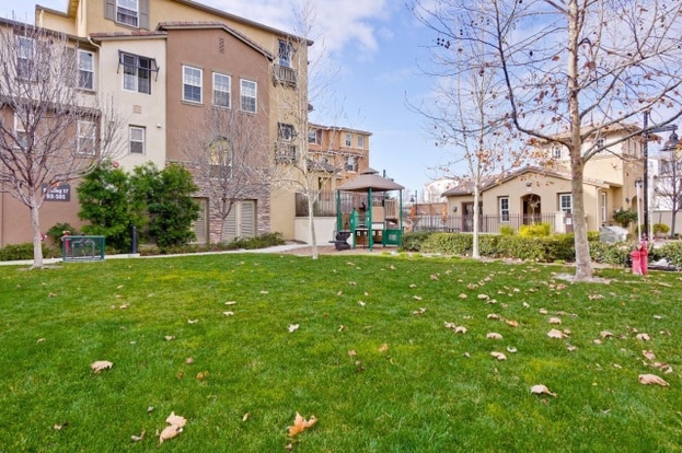 Children Playarea - 1732 Snell Pl