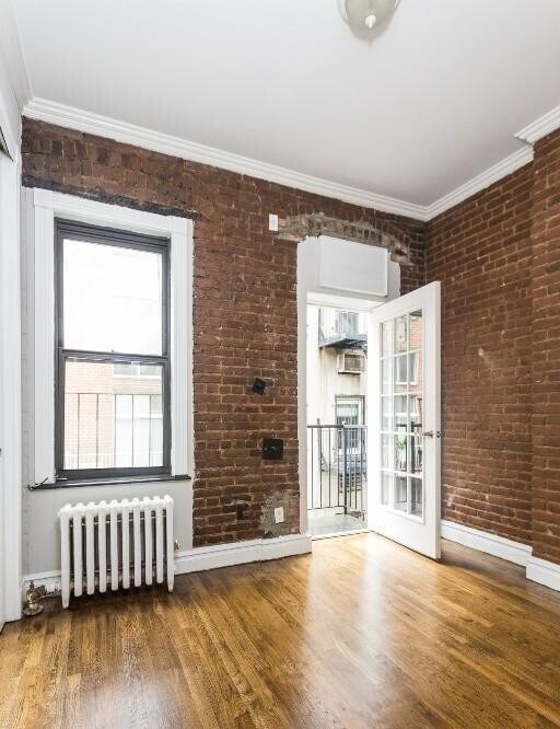 Building Photo - 219 E 23rd St