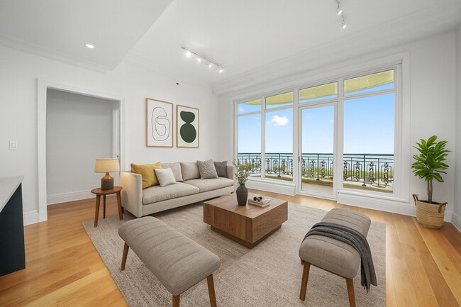 Foto del edificio - 2550 N Lakeview Ave