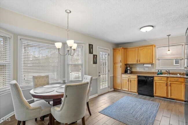 Foto del edificio - 204 Charles St