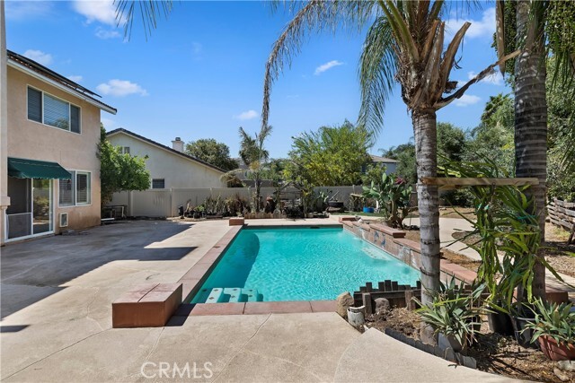 Foto del edificio - 42467 Thoroughbred Ln