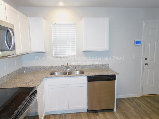 Building Photo - 18 Covey Ct