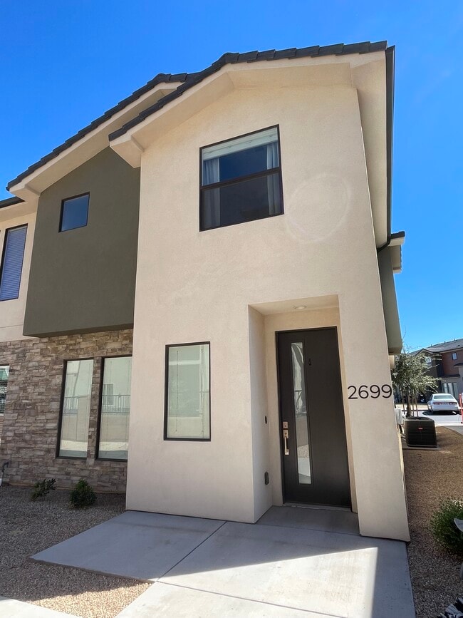 Building Photo - 2699 E Gray Birch Dr