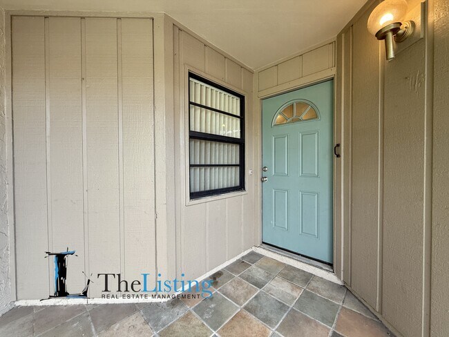 Foto del edificio - 2131 Ridge Rd