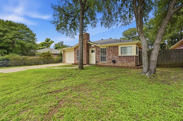 Building Photo - 1122 Hidden Creek Dr