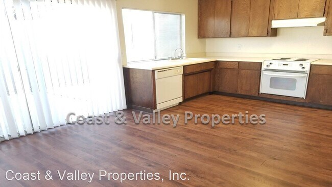 Building Photo - 2 br, 1 bath House - 730 Leese Drive