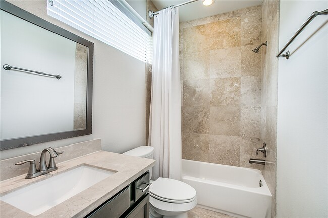 Building Photo - 1508 Beall St