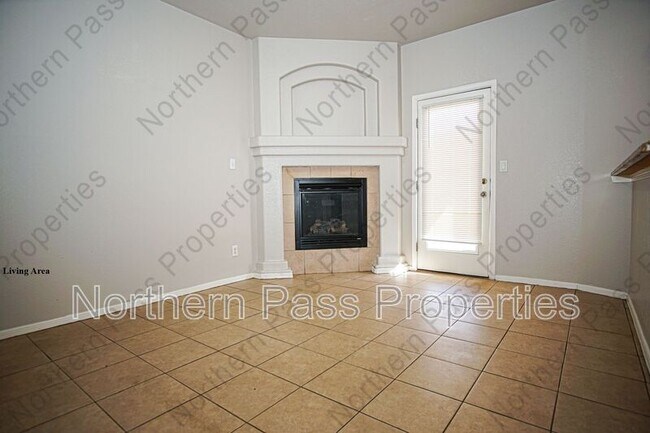Building Photo - 528 Green Village Ct